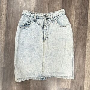 VTG TRUE BLUE  Denim Mini Skirt w/ Bow Detailing On Back